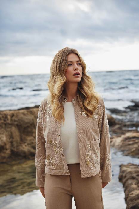 CS THE LABEL FW25 NAJAAR 00006