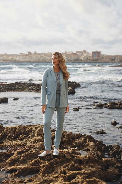 CS THE LABEL FW25 NAJAAR 00009