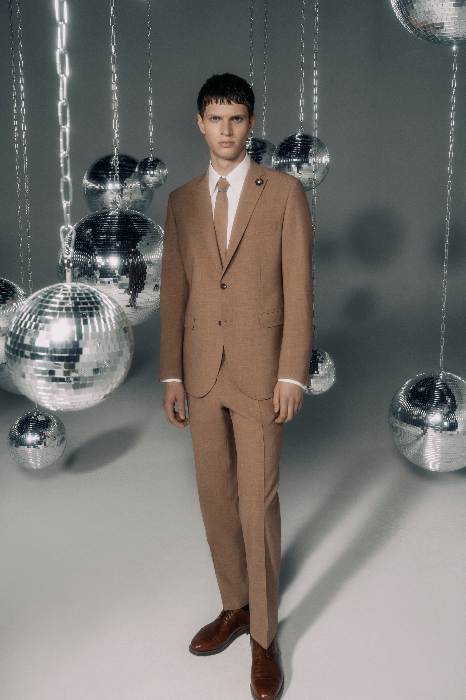 CARL GROSS SAVILE ROW FW25 00021