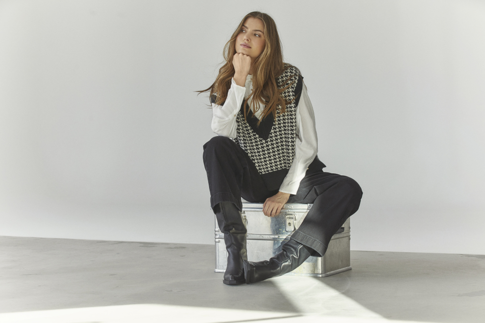 COCOUTURE FW25 FALL 00036