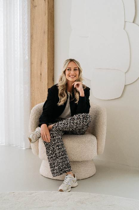 CO WOMAN FW25 LEV1 00054