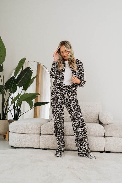 CO WOMAN FW25 LEV1 00060