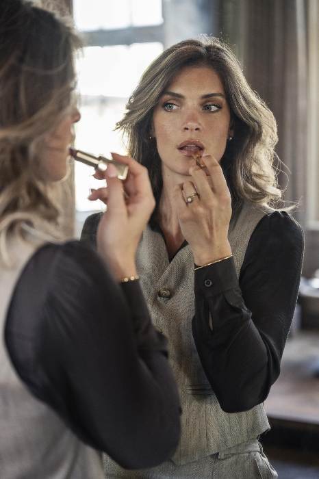 ELVIRA FW25 E4 00037