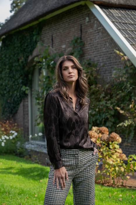 ELVIRA FW25 E5 00016