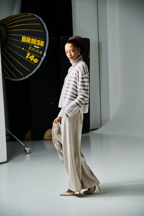 HERZENSANGELEGENHEIT FW25 FLASH 254 00012