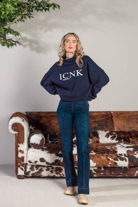 ICNK FW25 00010