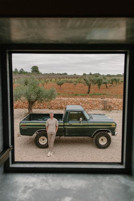 SAINT STEVE FW25 00020