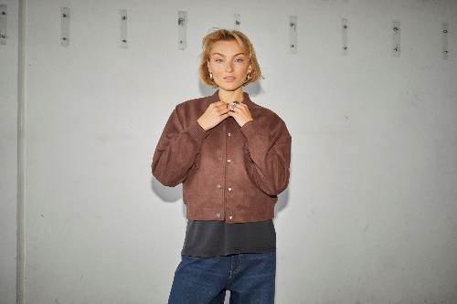 SISTERS POINT FW25 00017