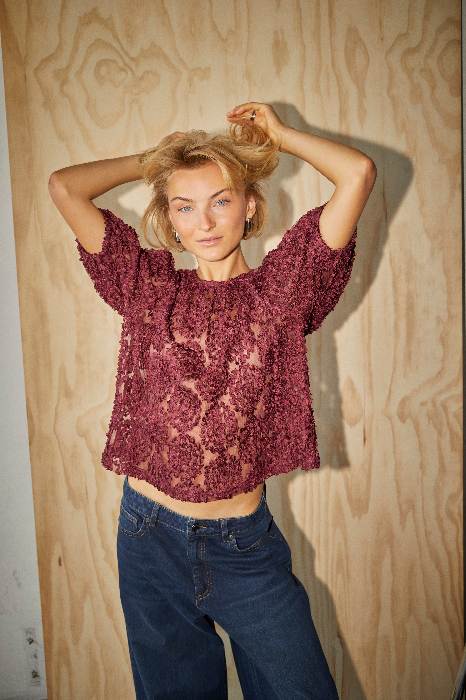 SISTERS POINT FW25 00050