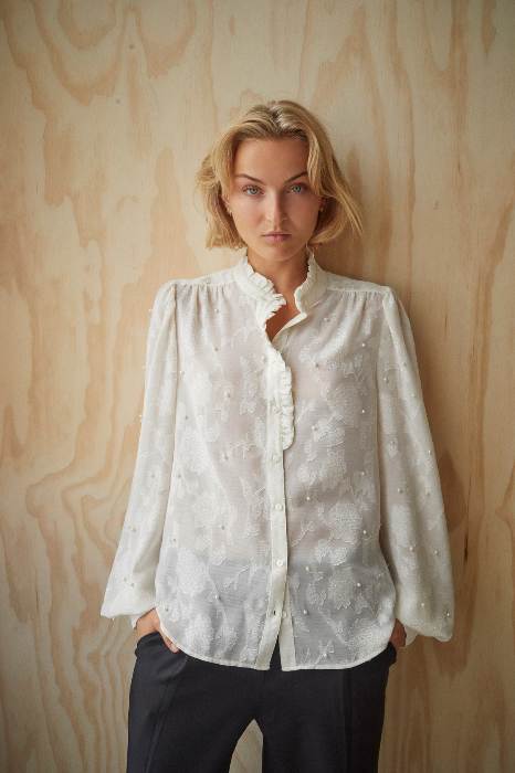 SISTERS POINT FW25 00074